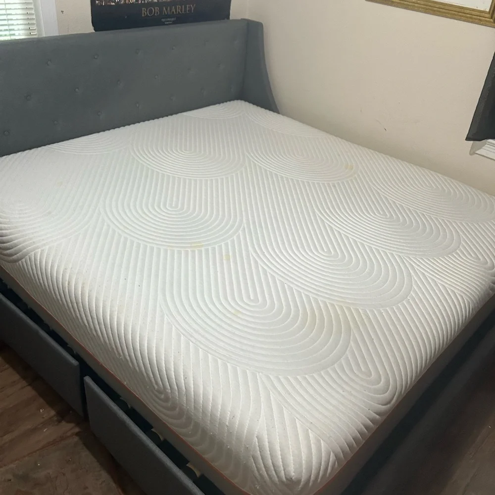 White Mattress Cover for Bedding